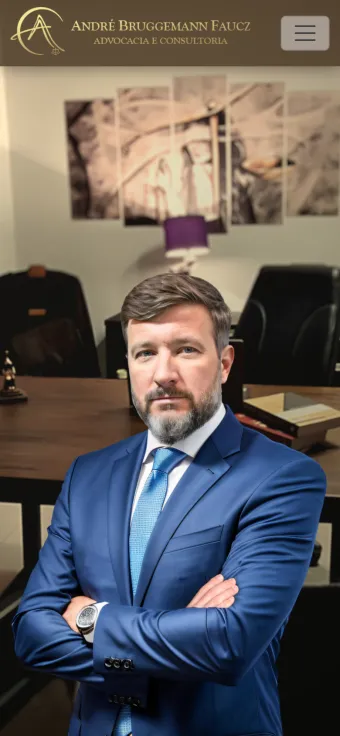 André Faucz Advocacia no celular